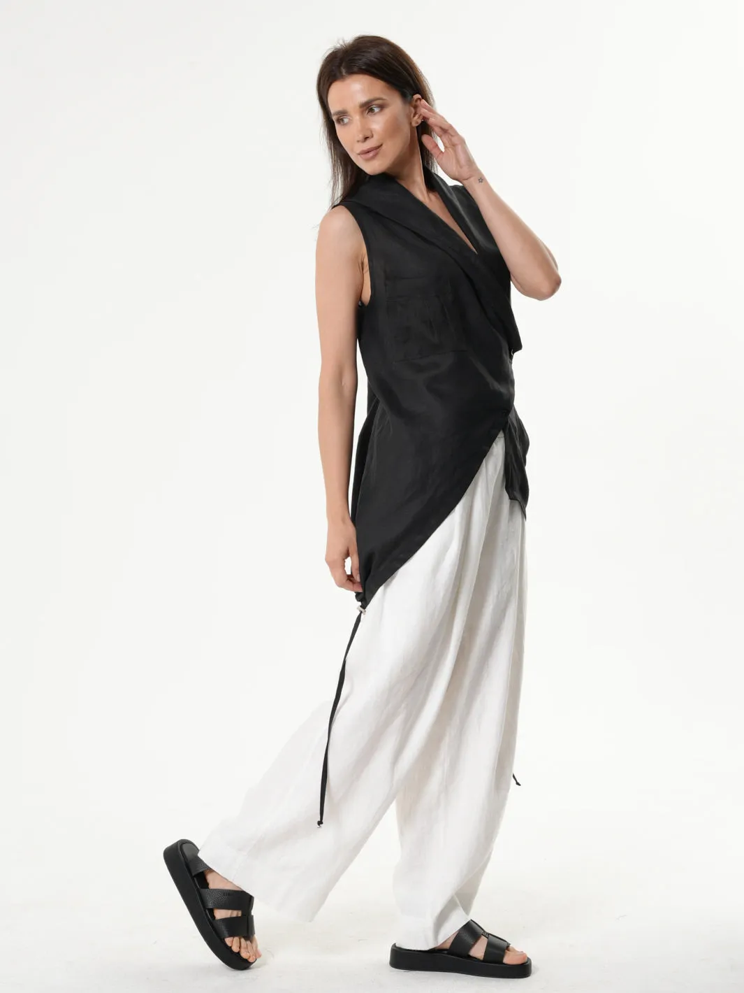 Asymmetric Linen Top In Black