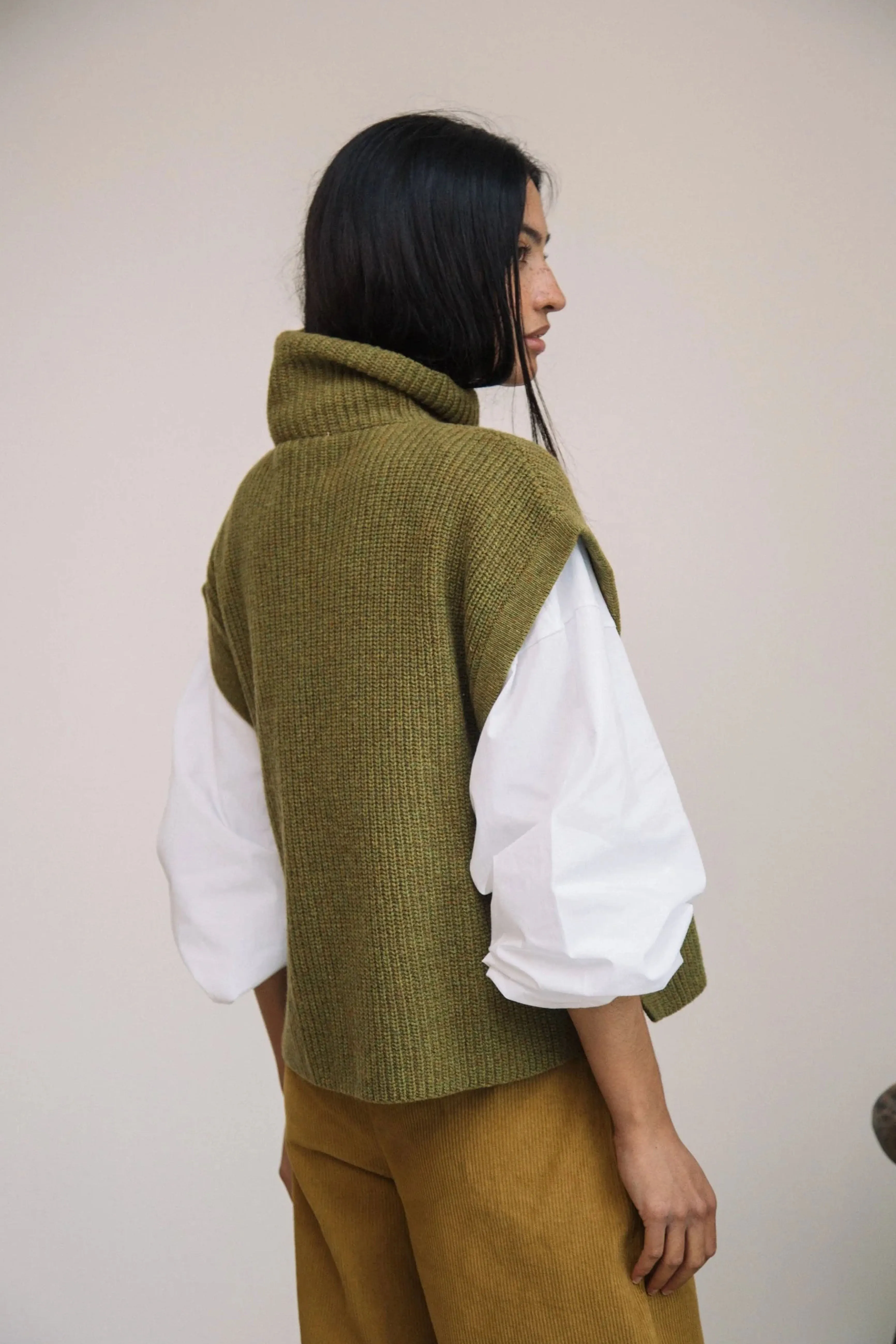 Beaumont Organic Kanon Olive Marl Knitted Vest