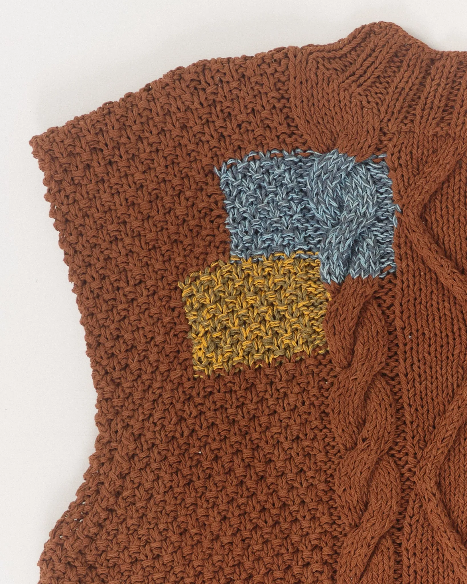 Cable Knit Vest - Brown Darn-Knit