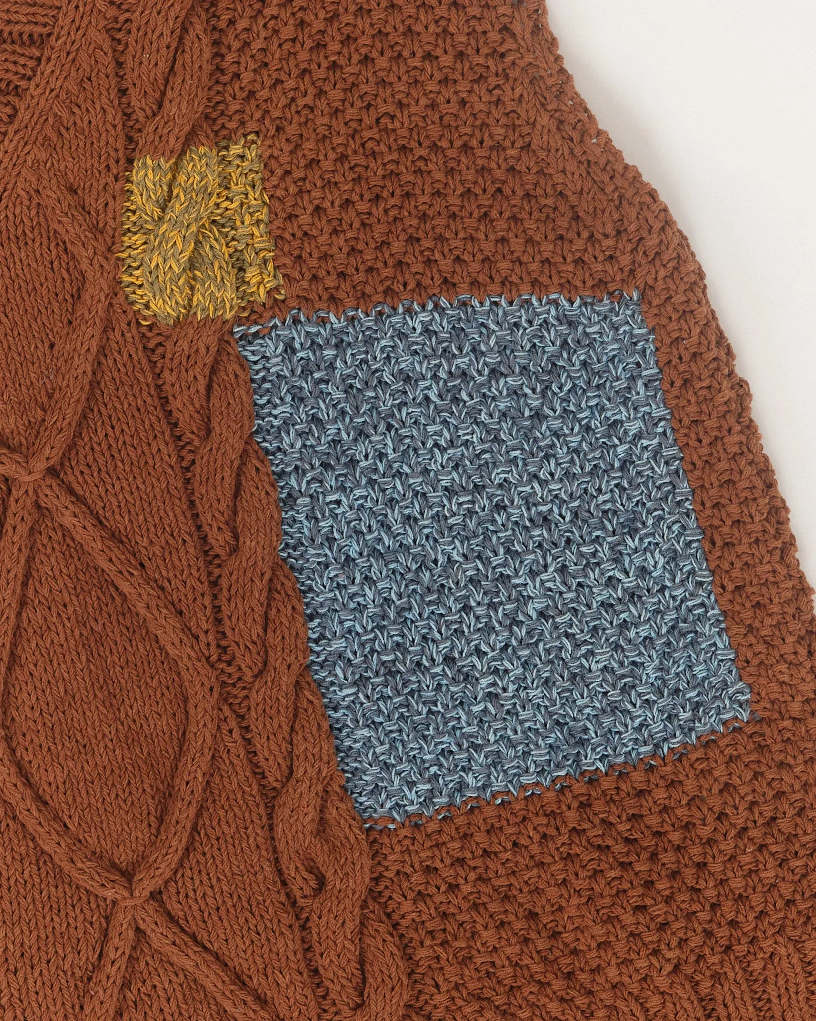 Cable Knit Vest - Brown Darn-Knit