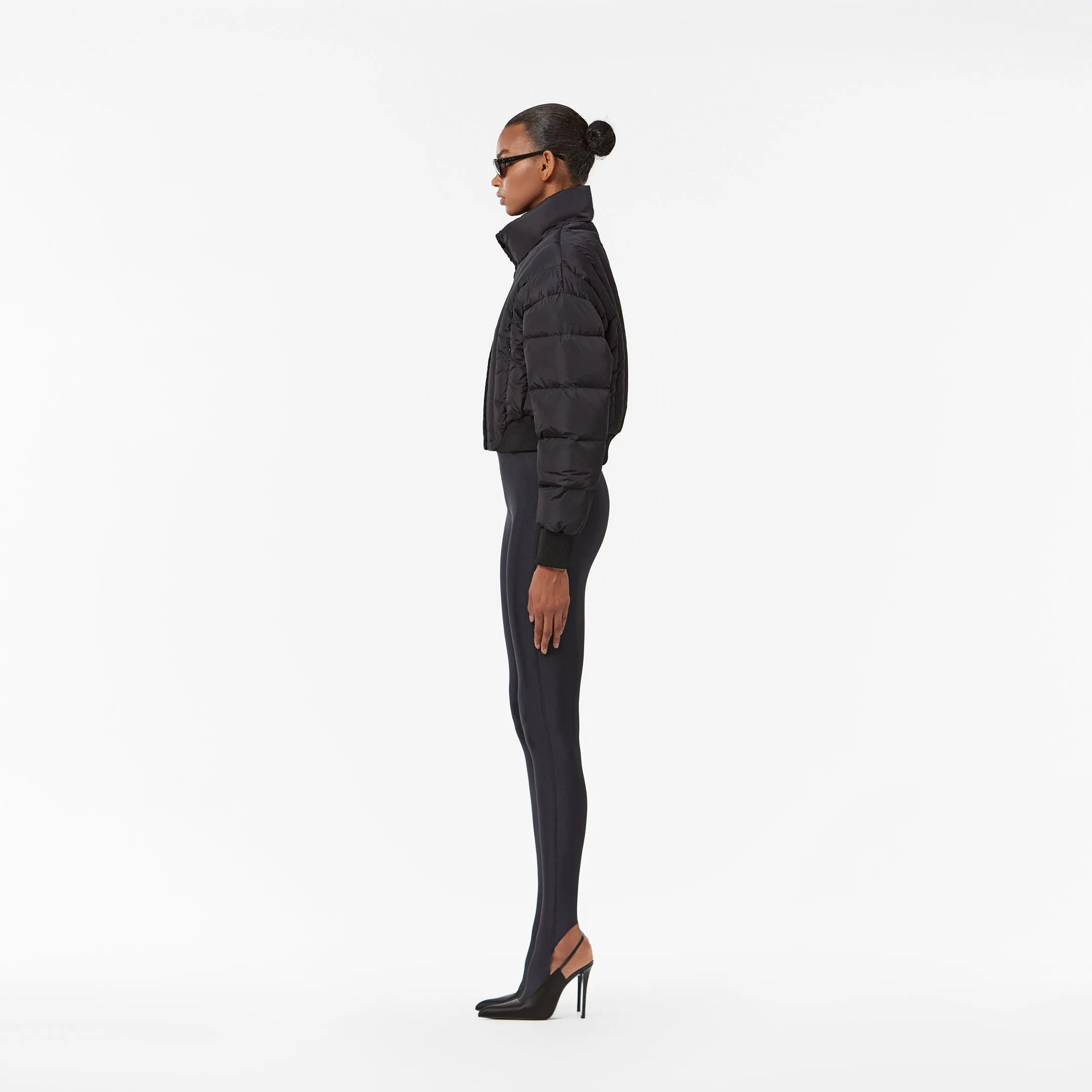 CROPPED PUFFER JACKET IN BLACK