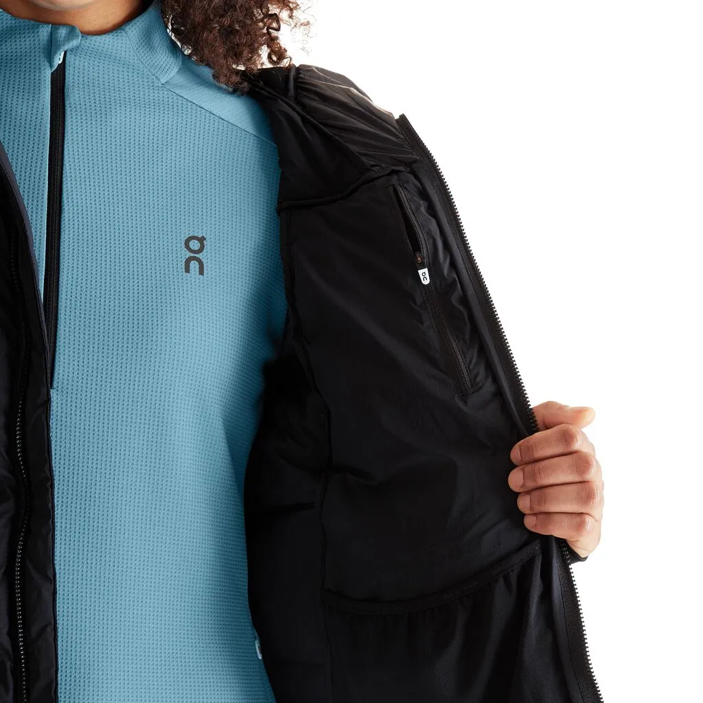 On Women's Challenger Jacket Black