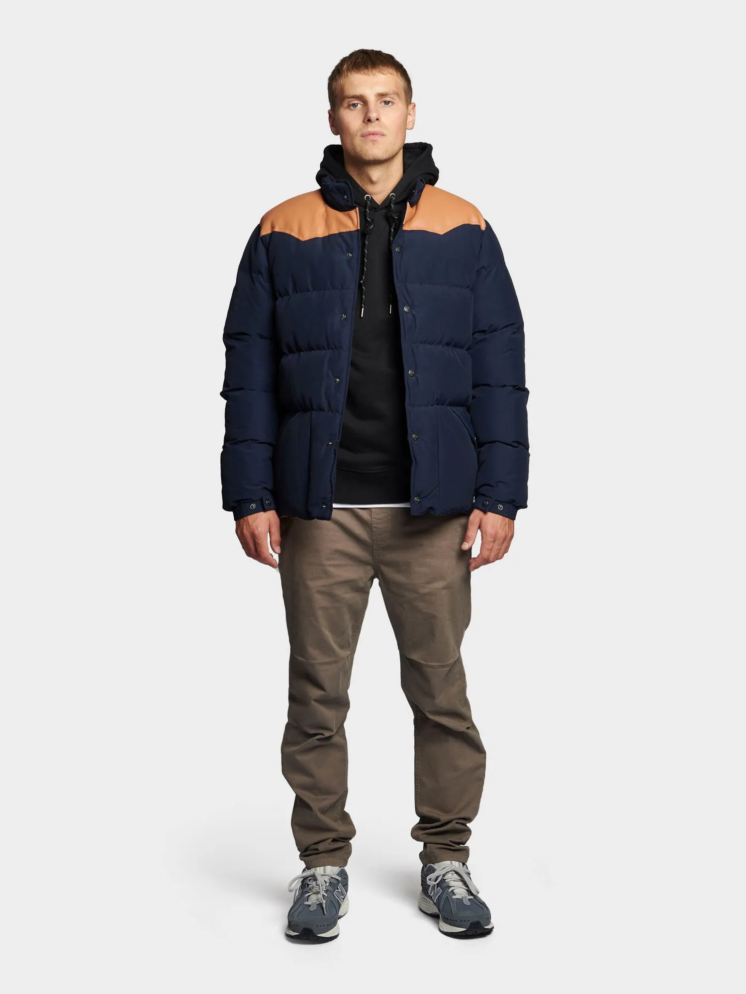 Pelam Puffer Jacket in Navy Blue