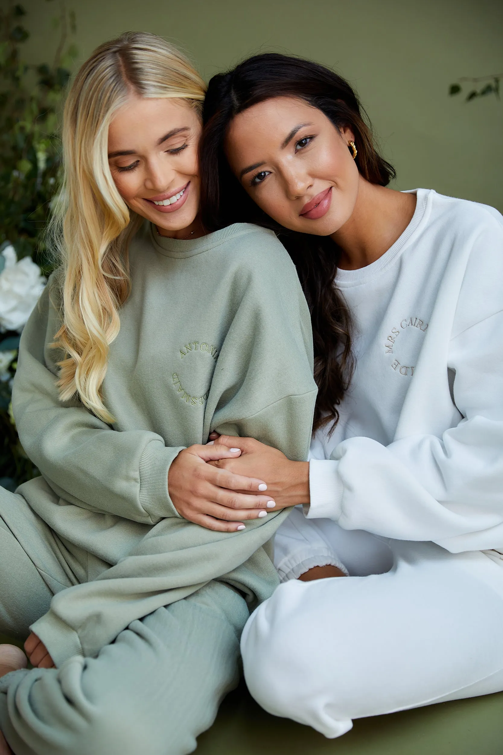 Personalised Bridal Circle Sweatshirt and Jogger Tracksuit - White