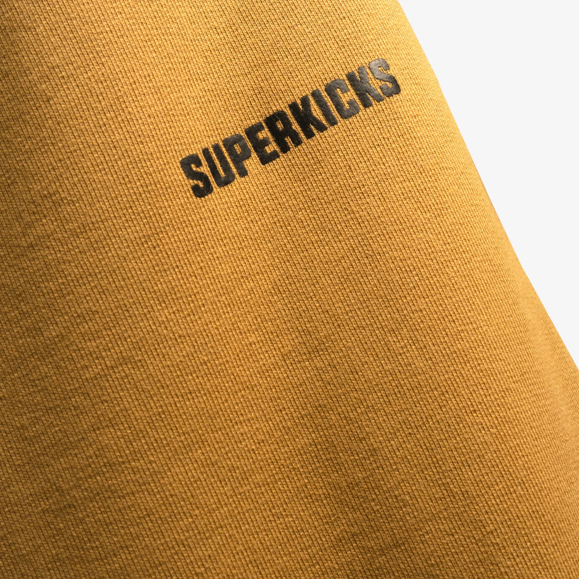 Superkicks | BASIC JOGGERS  { DOE