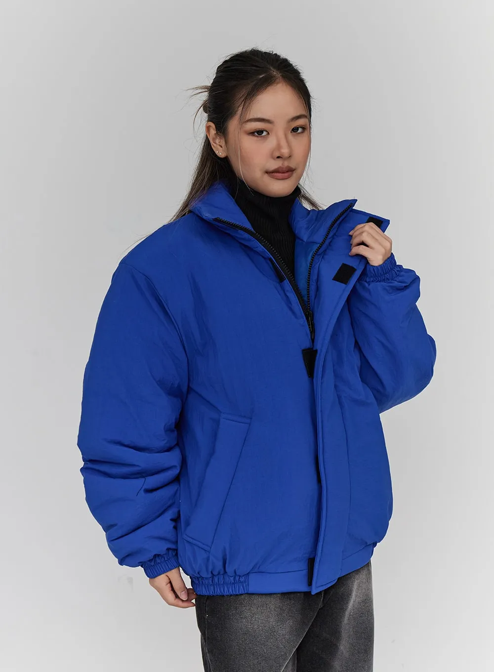 Unisex Oversized Puffer Jacket CN23