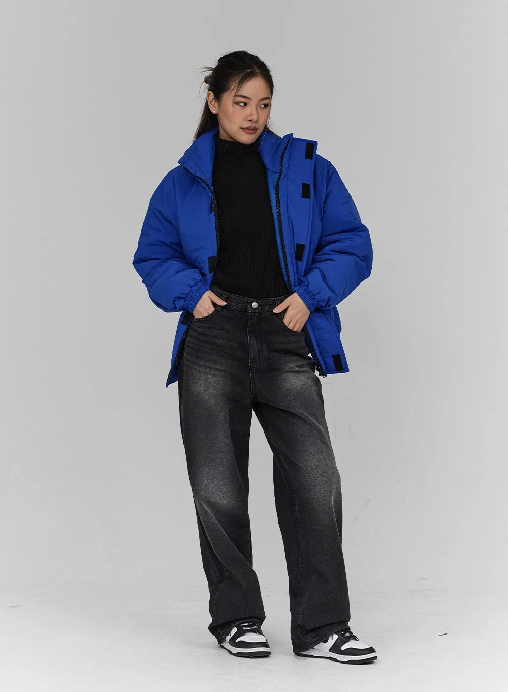 Unisex Oversized Puffer Jacket CN23