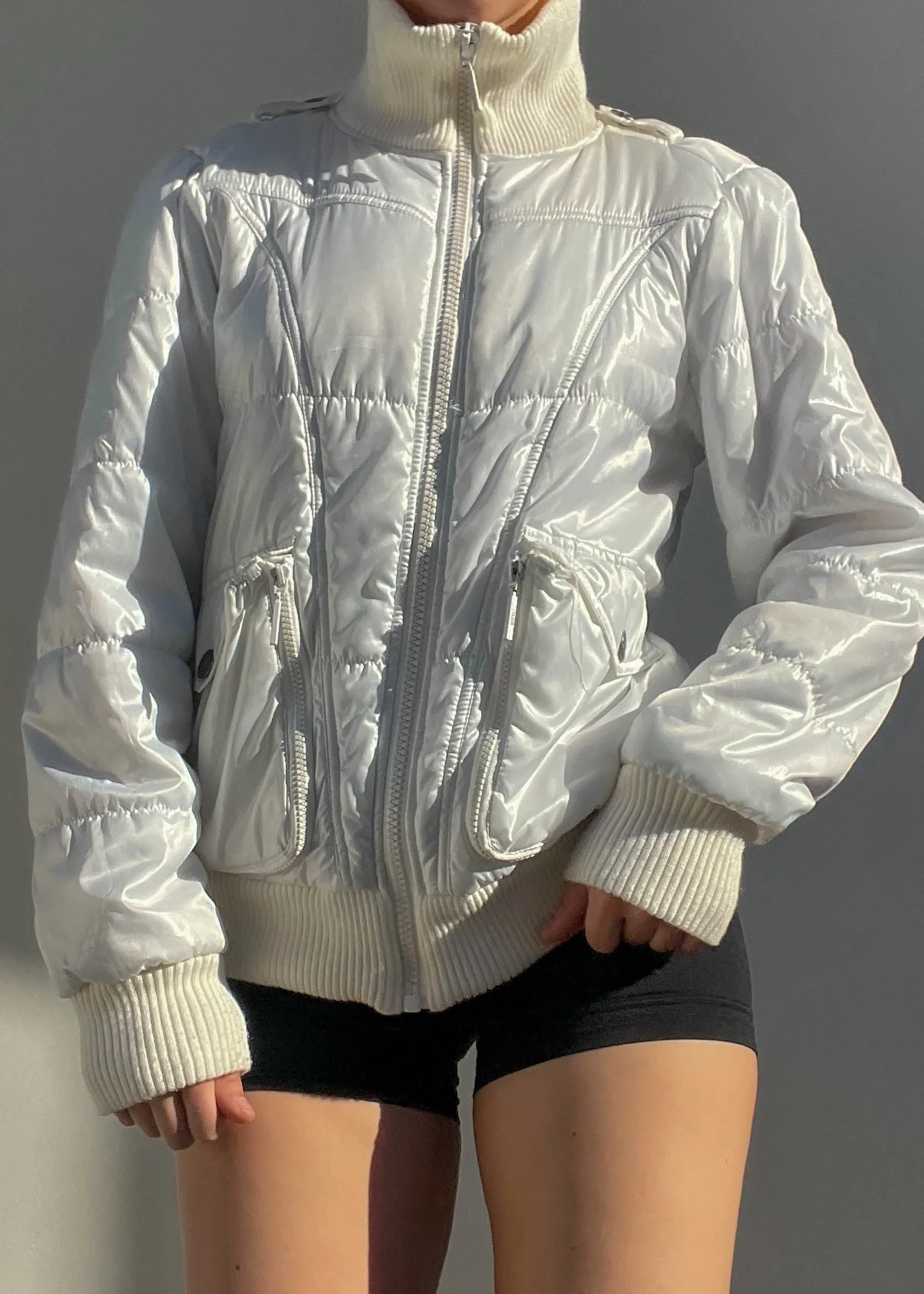 Y2k White Puffer Jacket (M)