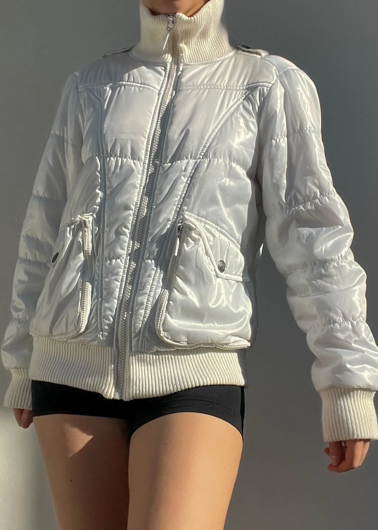 Y2k White Puffer Jacket (M)